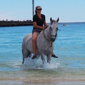 Meet your Posher, Natasha